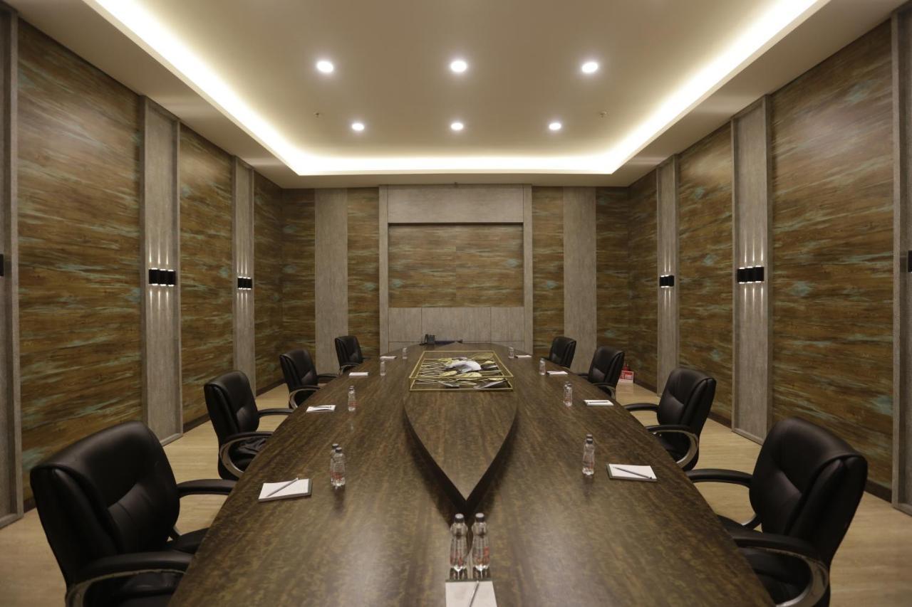 Hotel Tip Top International Pune Pimpri-Chinchwad Exterior photo